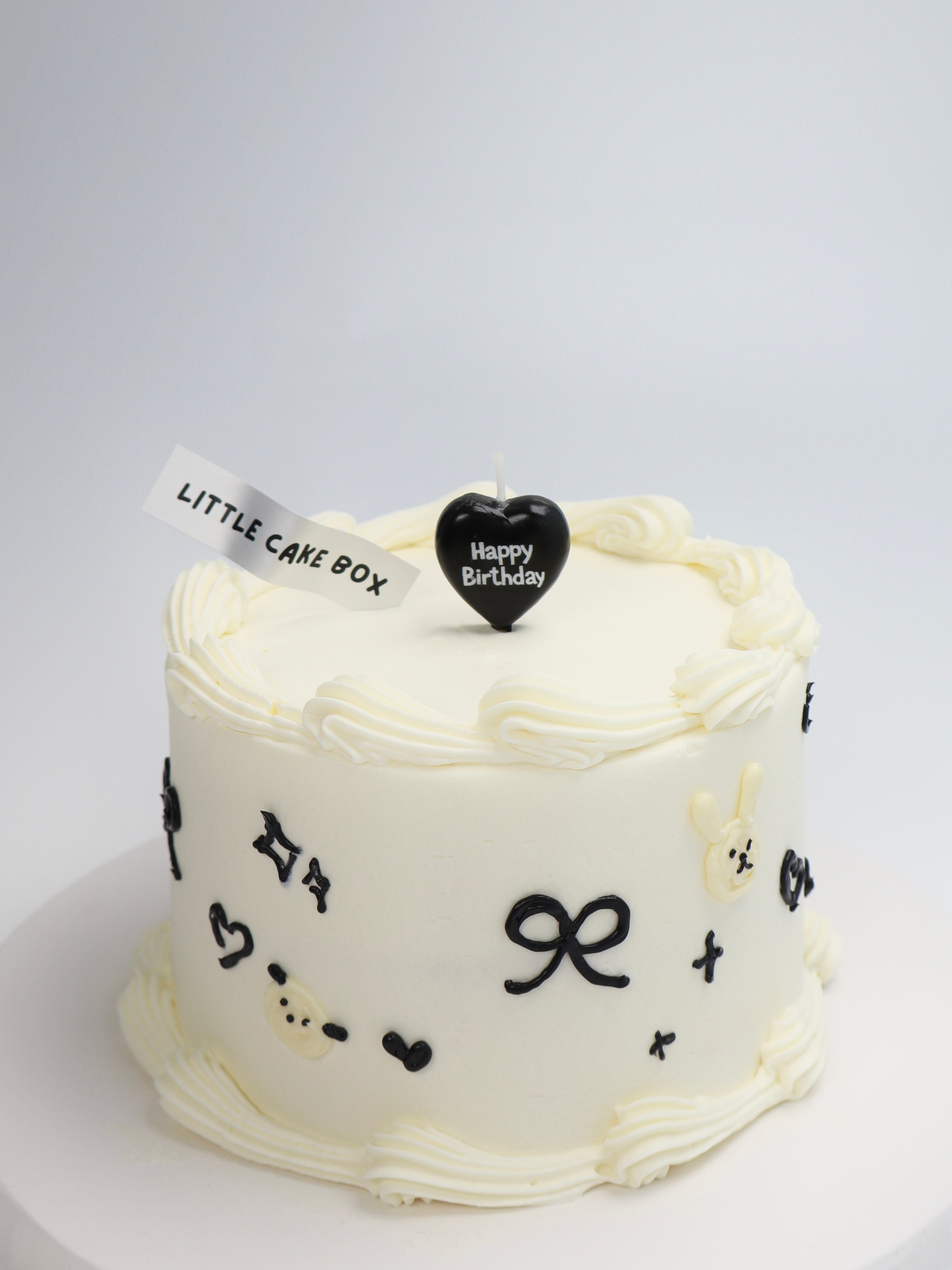 Black n White Doodle Cake