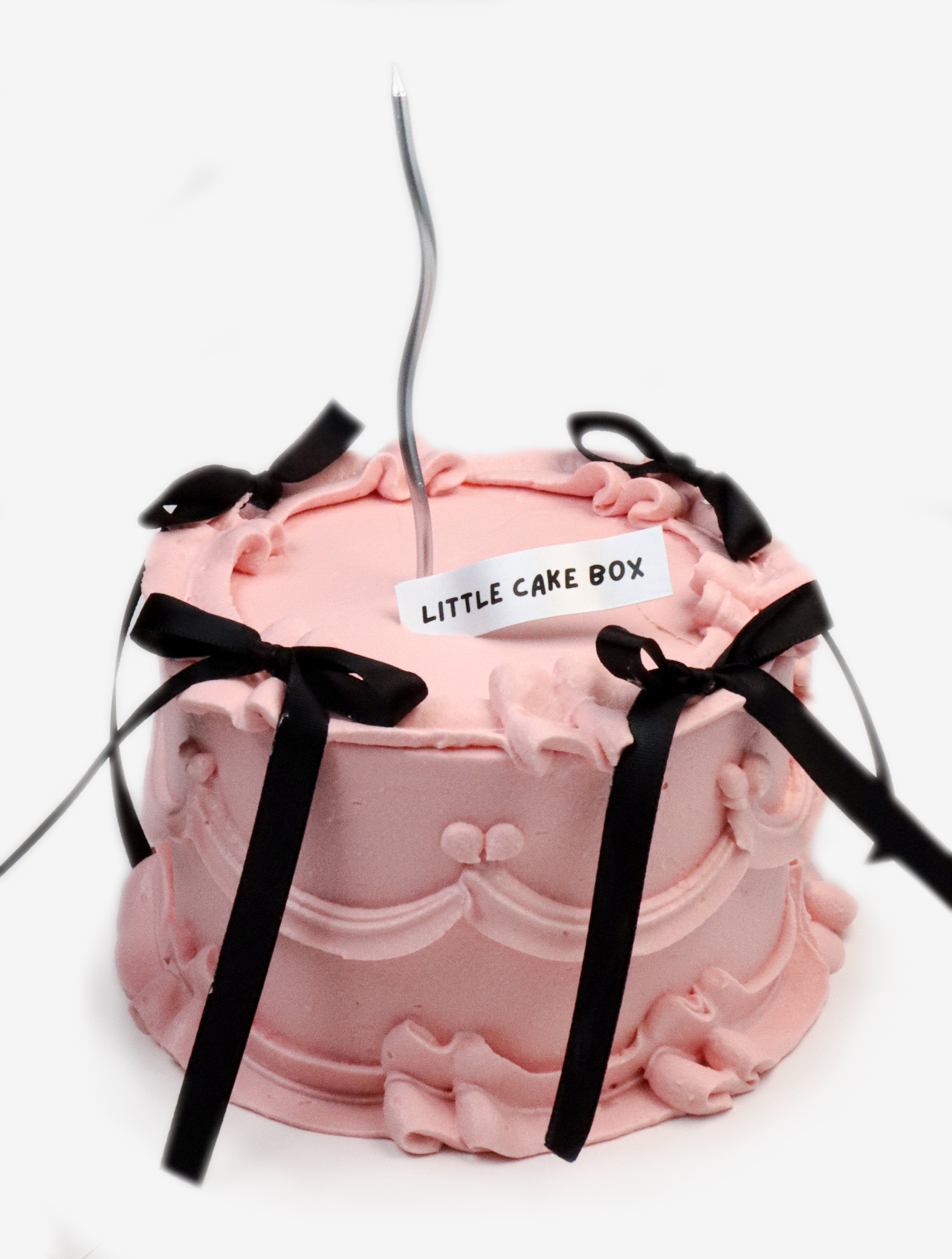 Black/Pink Ballet Ribbon Bow Vintage Cake