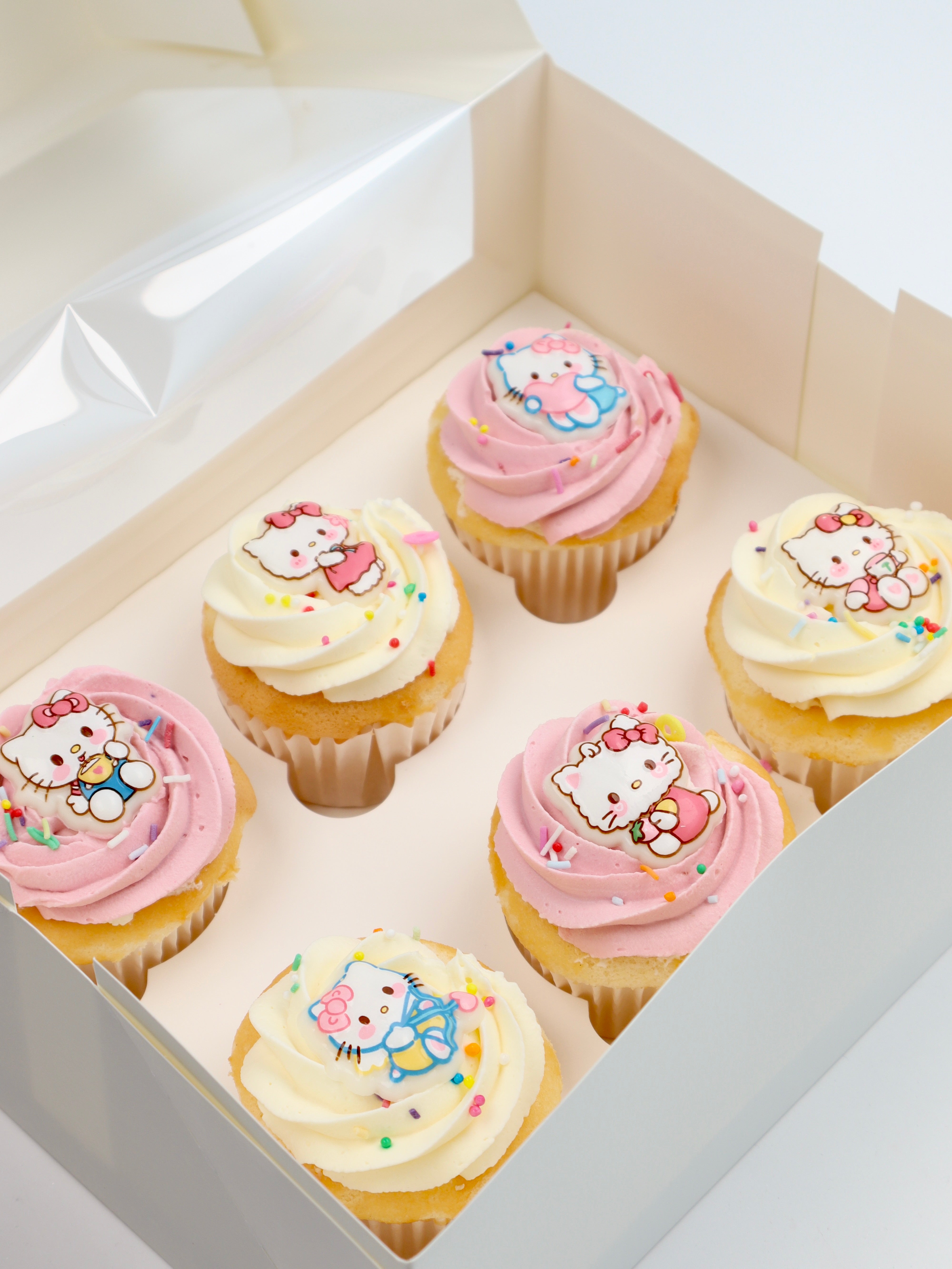 Hello Kitty Cupcakes