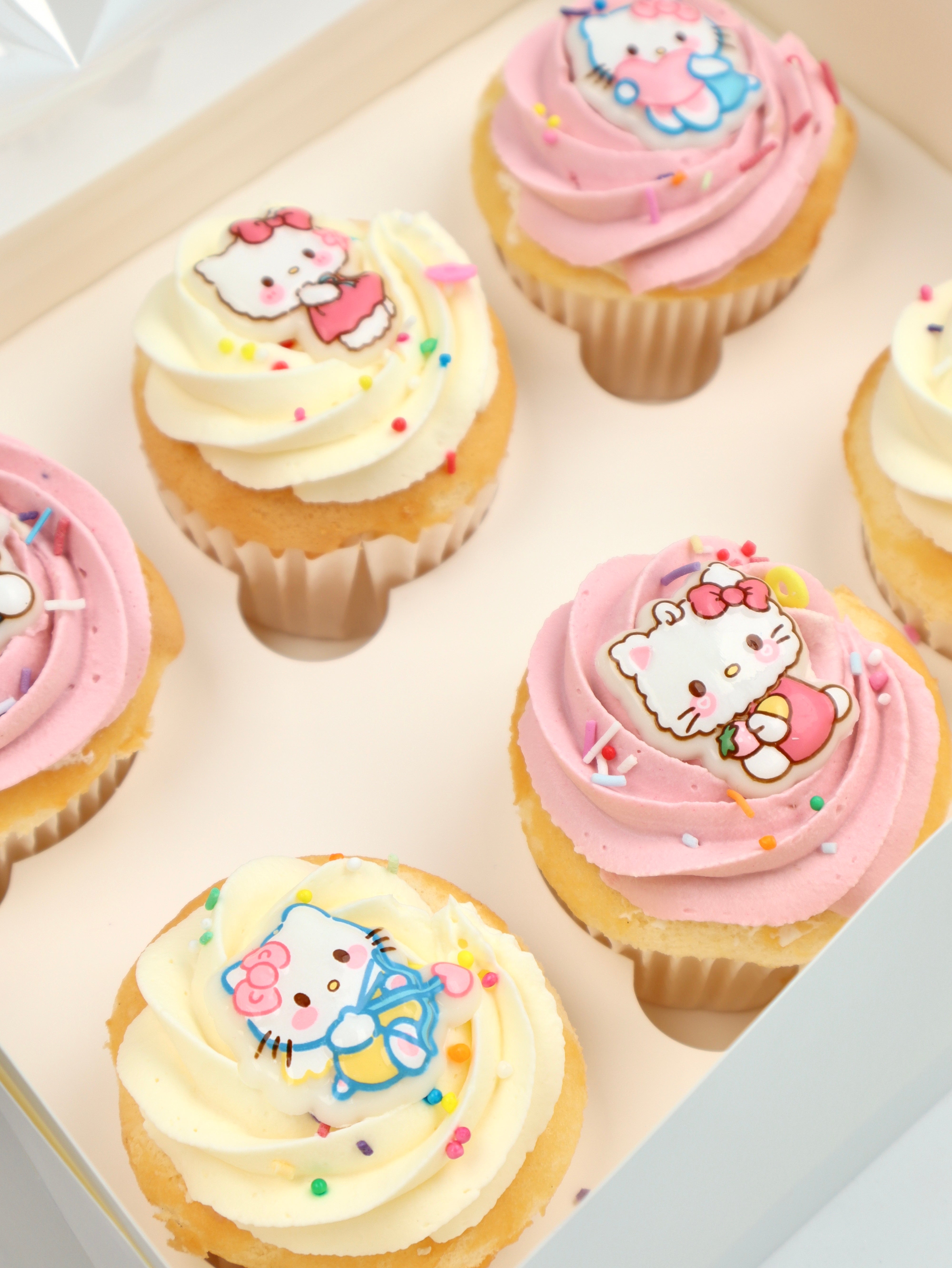 Hello Kitty Cupcakes