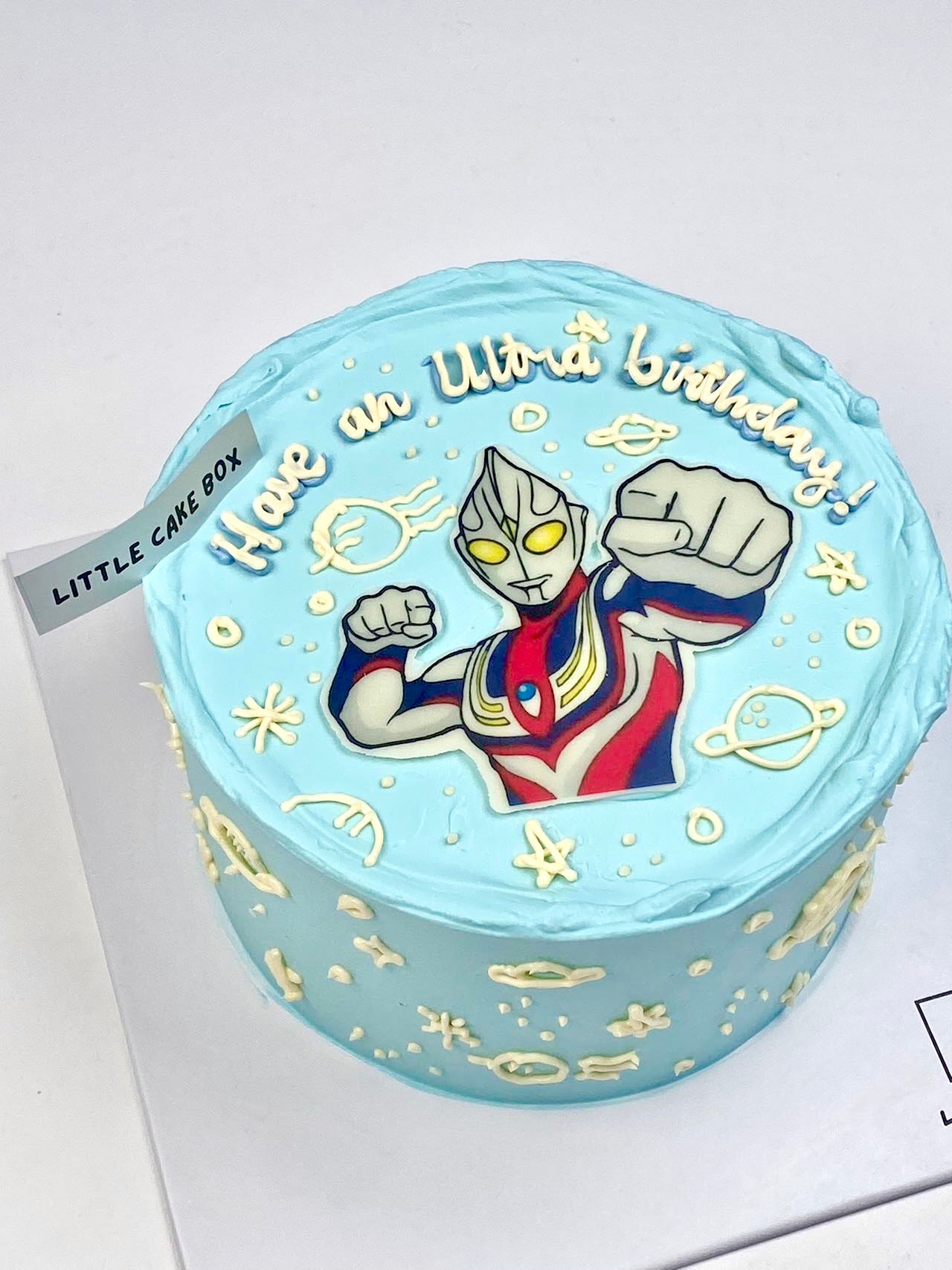 Blue Ultraman Cake