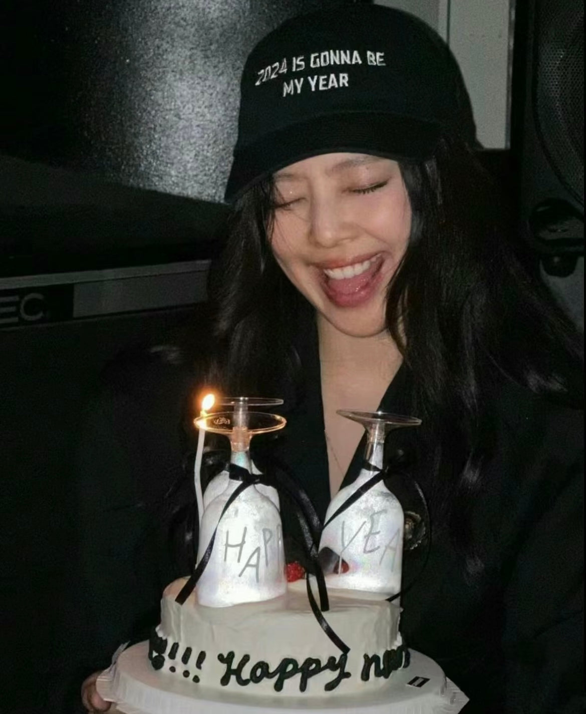 “Toast a Cake” Black🖤