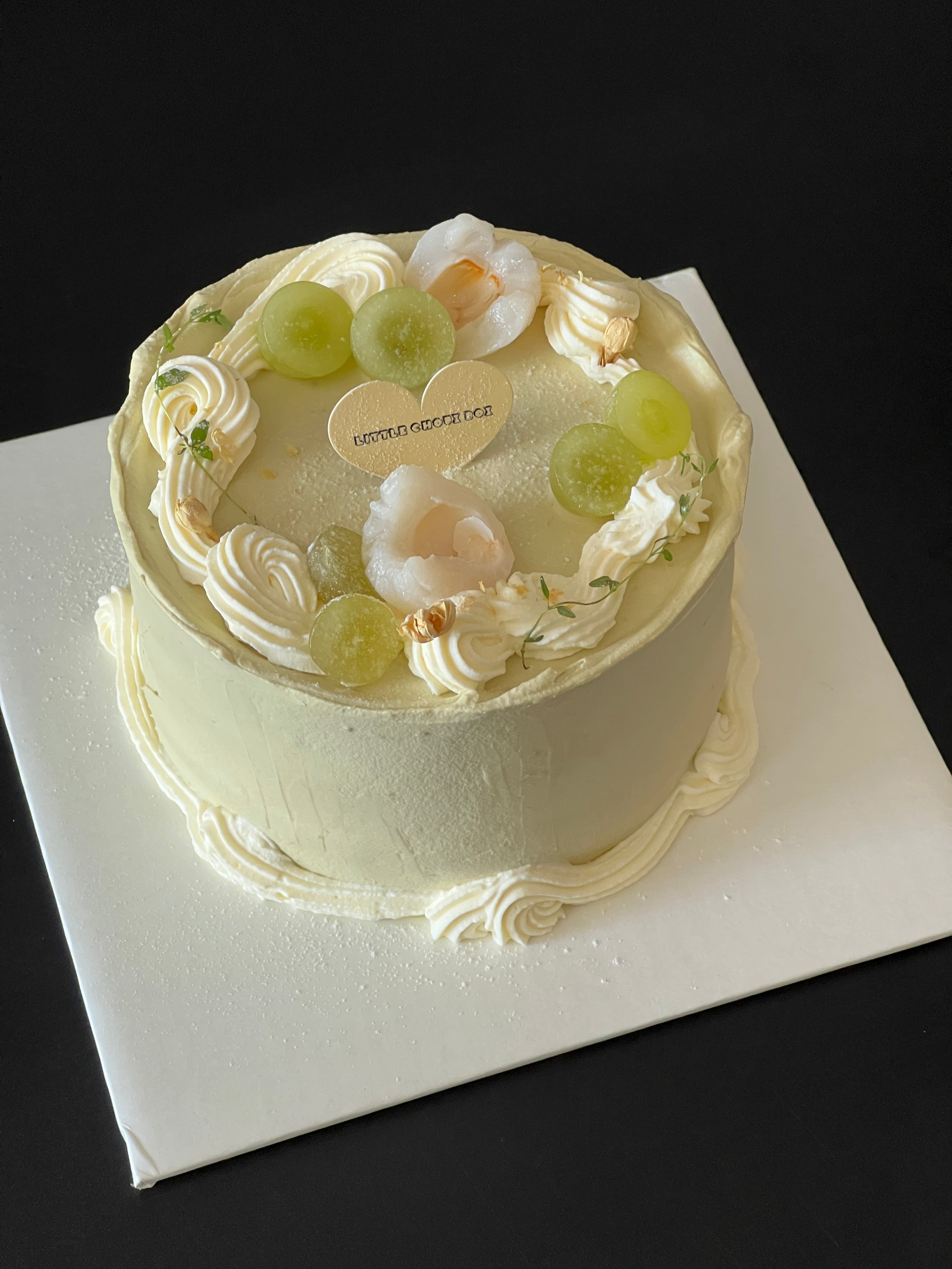 Jasmine Lychee Grape Cake