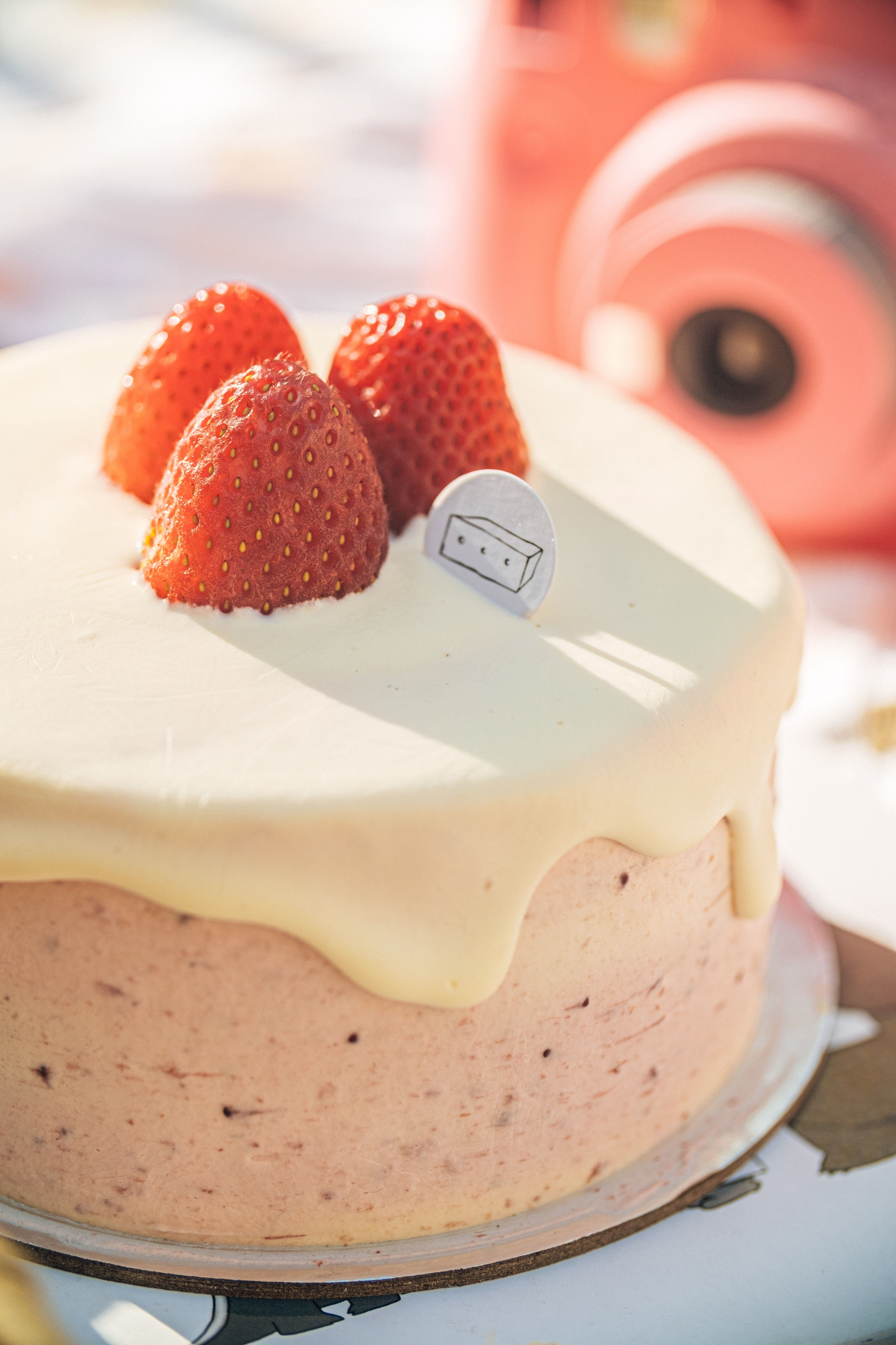 Strawberry Cheese Foam Cake