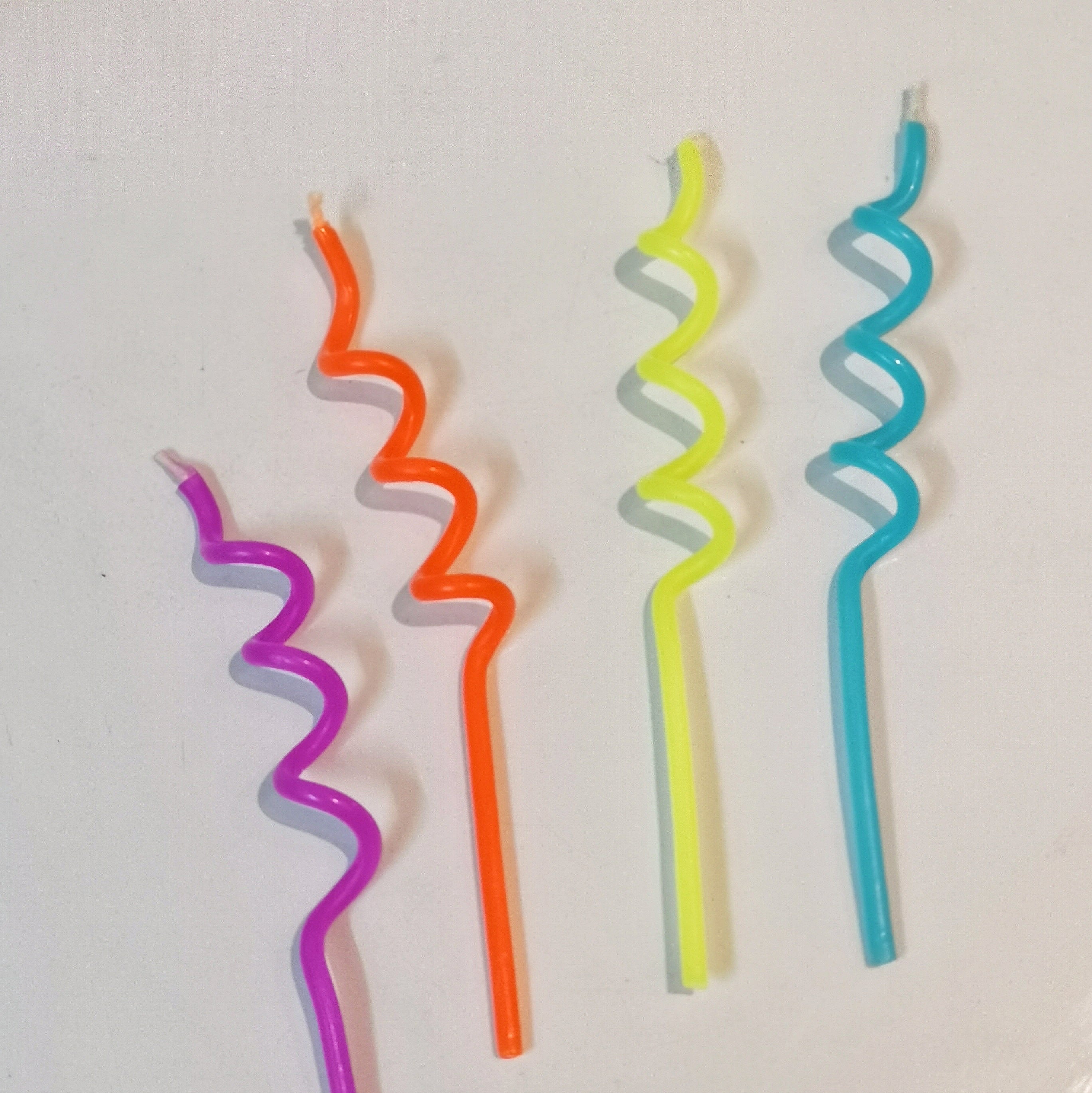 Colourful Swirl Candle B / 1PC